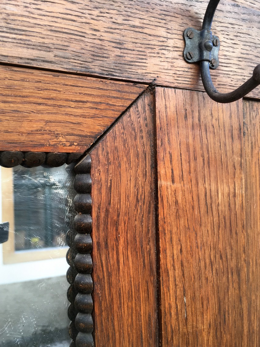 Garderobenwand alt