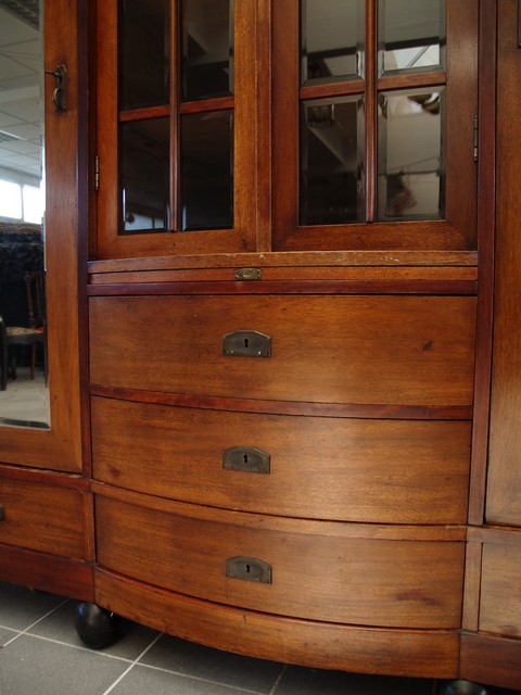 Jugendstil Bücherschrank