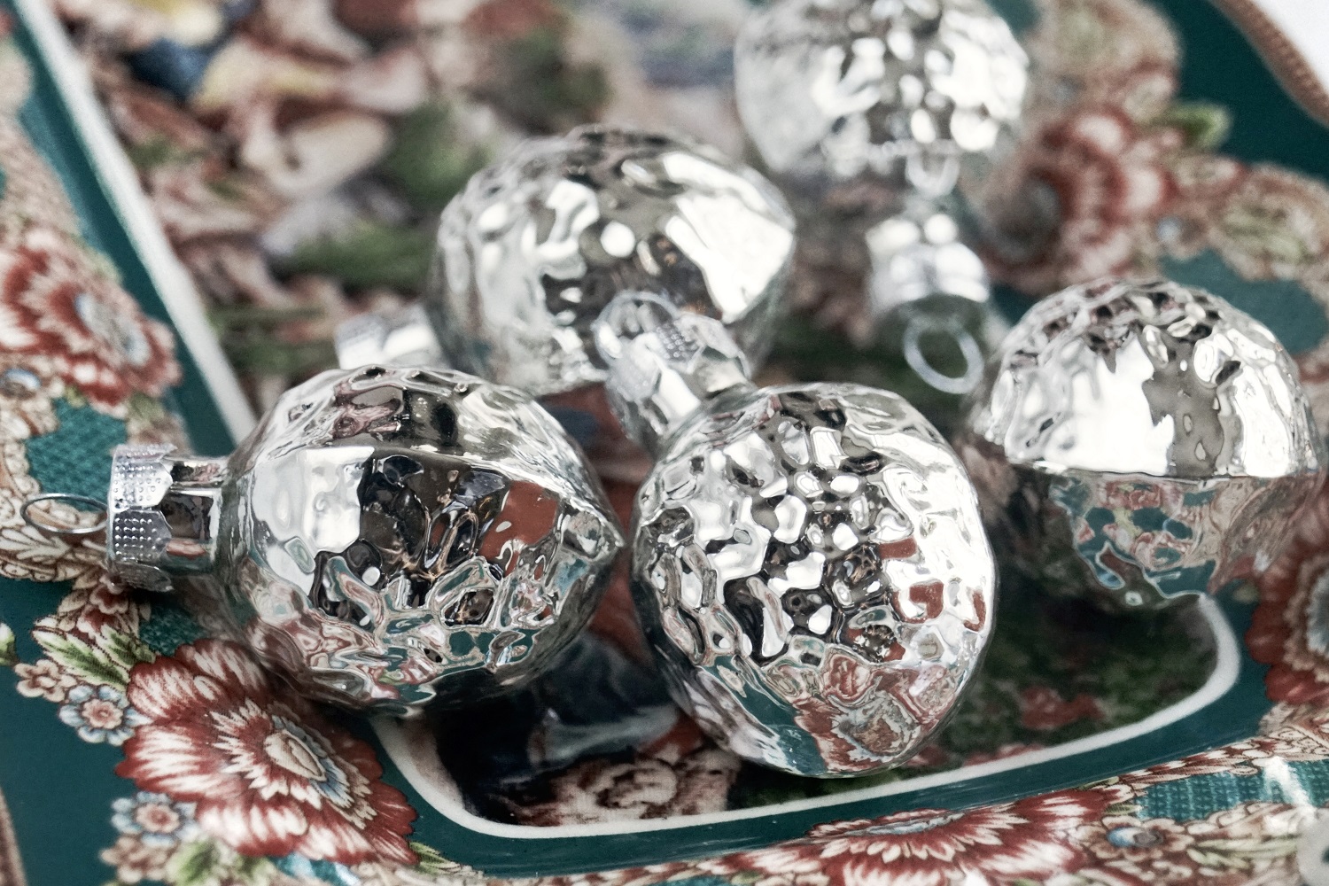 Weihnachtsbaumschmuck Christbaumschmuck Nüsse Glas Handarbeit