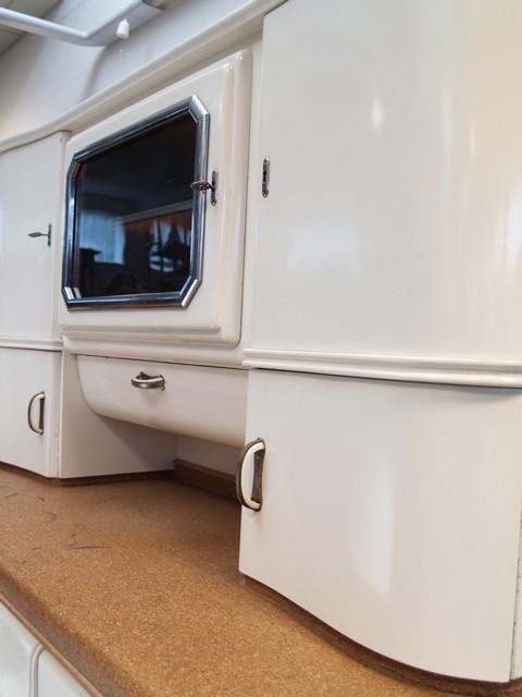 Küchenschrank 50er-Jahre