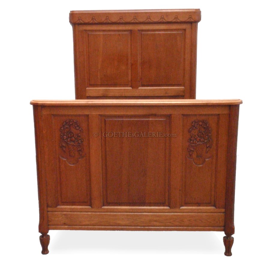 Bett Jugendstil antik Massivholz um 1920 Jugendstil Bett beschnitzt antik