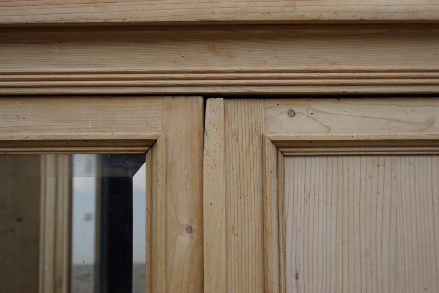 Bauernschrank antik Weichholz Dielenschrank Spiegel Schrank Kasten