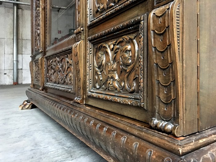 Bücherschrank antik
