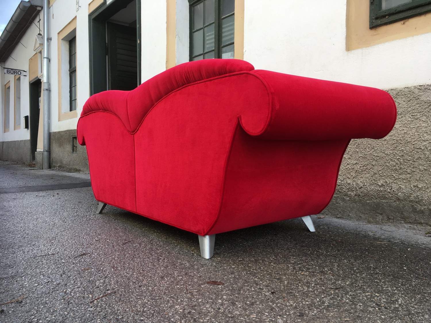 Bretz Sofa rot Designklassiker Galeriemöbel
