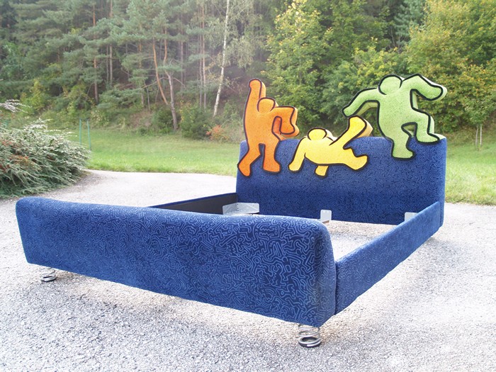 Bretz Bett Keith Haring