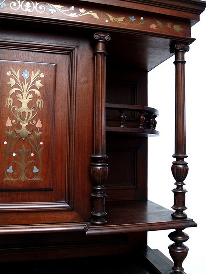 Schrank antik Messing Intarsien