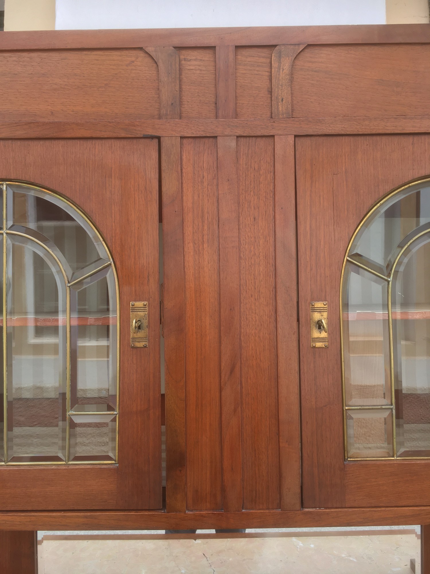Jugendstil Schrank ArtNouveau secessionistisch Kredenz Vitrine antik Kirschen beschnitzt Jugendstil