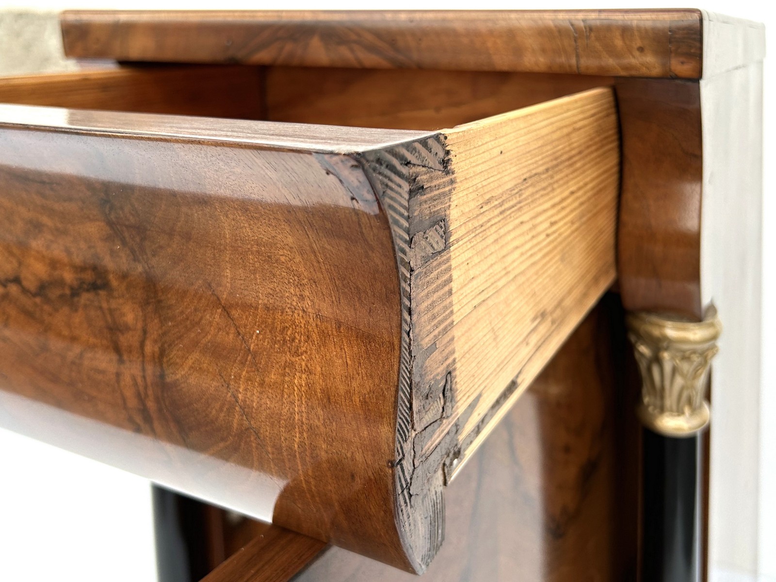 Antike Biedermeier Kommode Nachtschrank Nuss restauriert