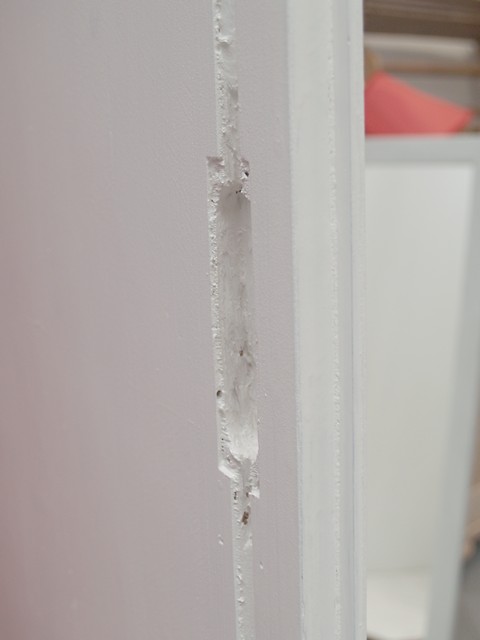 antiker Dielenschrank weiß rot