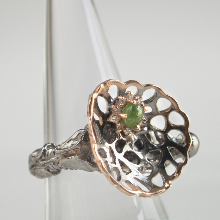 Demantoid 