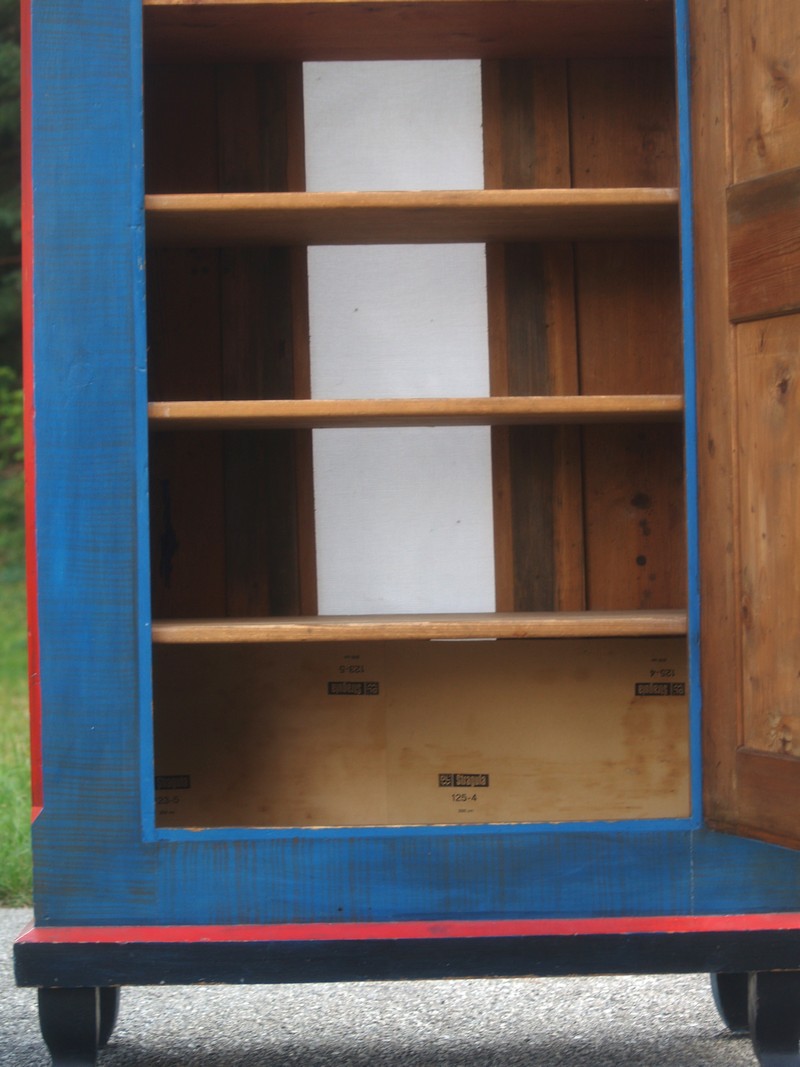 Bauernschrank Landhausstil