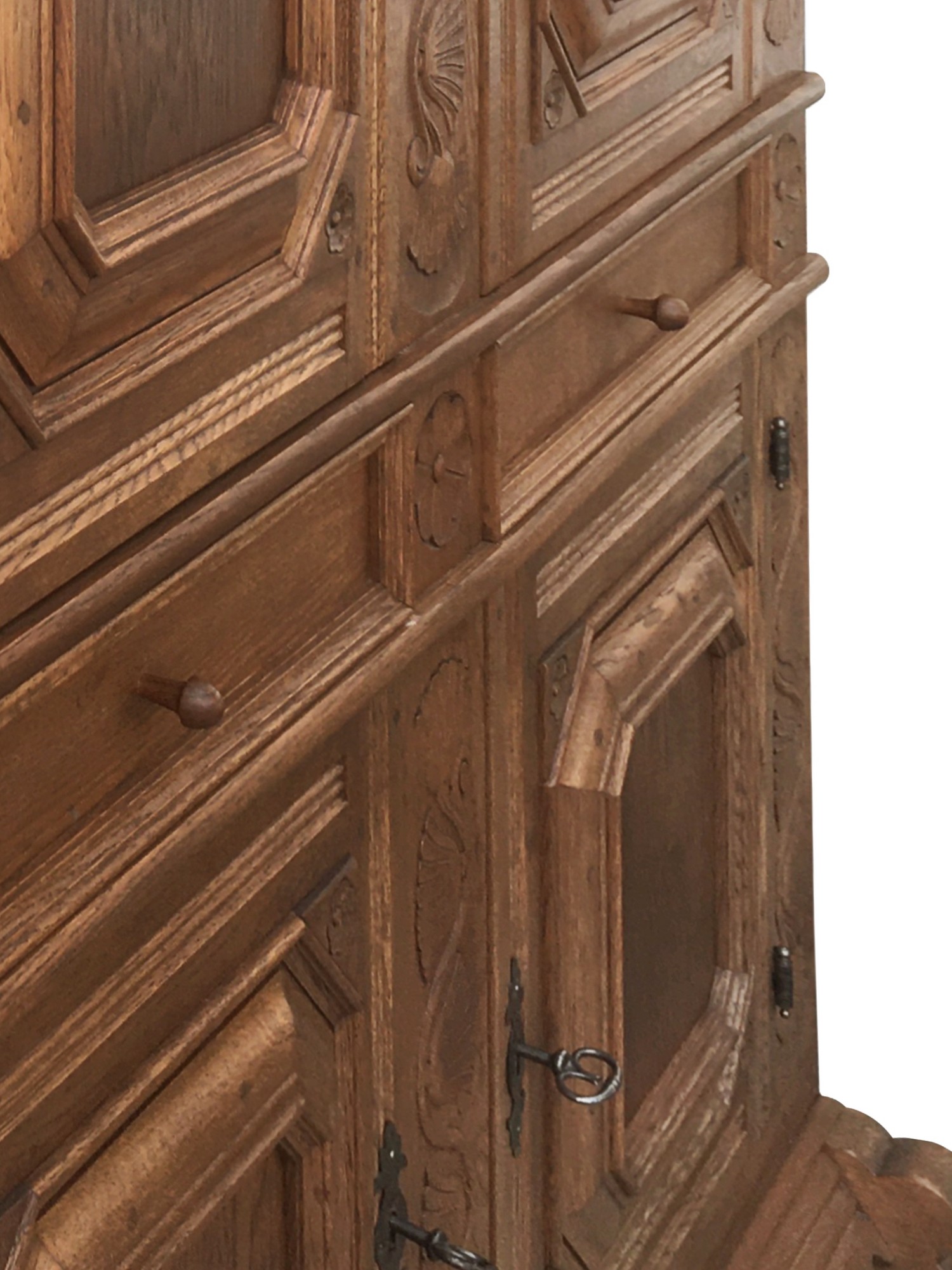 Schrank Eiche massiv Bauernschrank Jagdstube beschnitzt Vintage Vollholz Dielenschrank