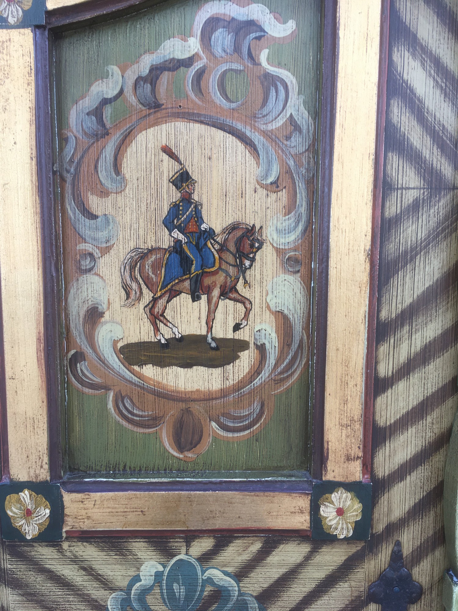 Bauernschrank Kleiderschrank Schrank handbemalt Bauernkasten Landhaus