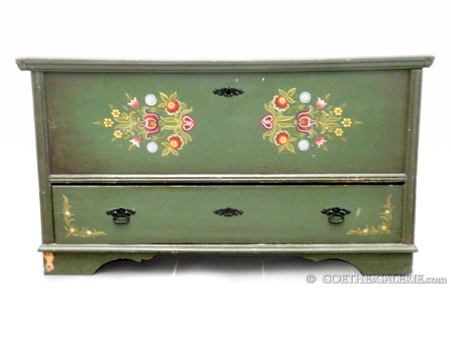 Bauerntruhe antikes Bauernmöbel mit Bauernmalerei, bemalte Vintage Truhe mit Ladenteil Bauerntruhe bemalt mit Lade