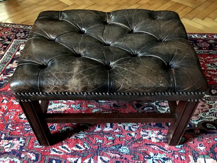 Chesterfield Hocker leder