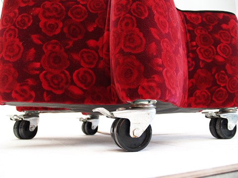 Bretz Couchtisch Rosenstoff Klecks