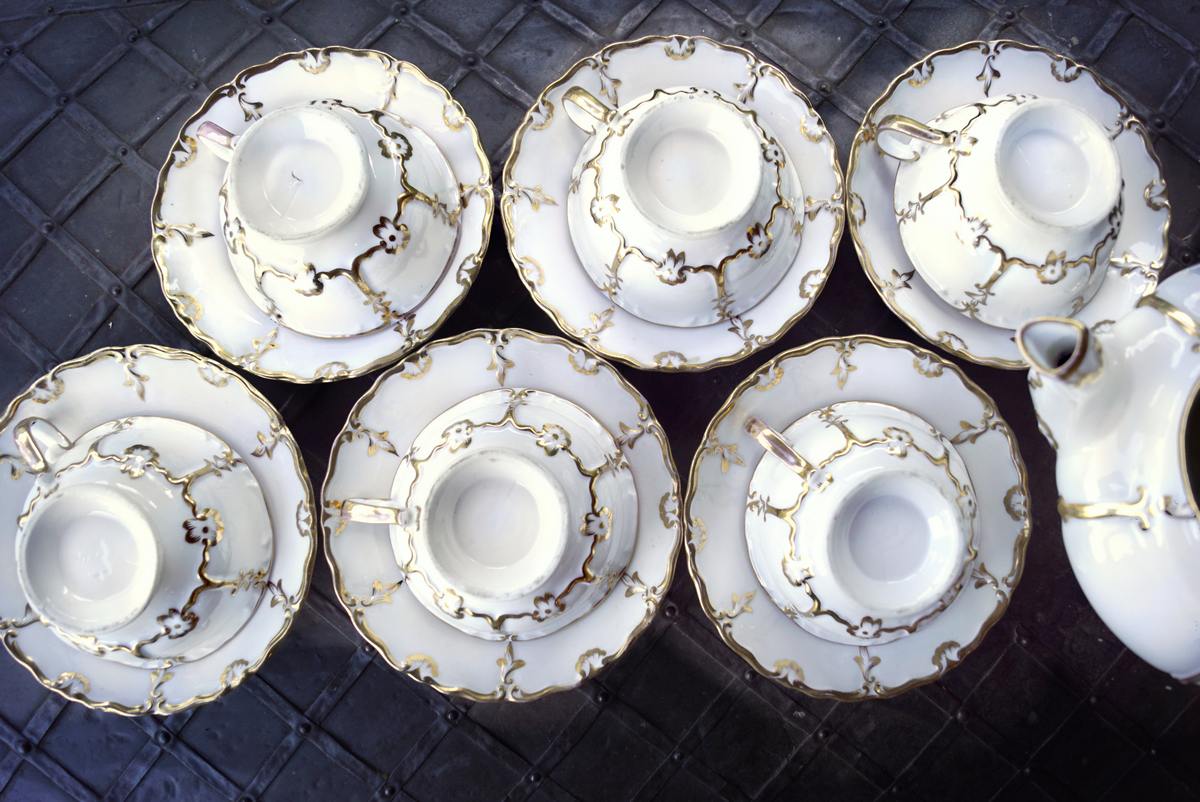 Antike Kaffeetassen Porzellan Bidermeier Barock Goldverzierung um 1800