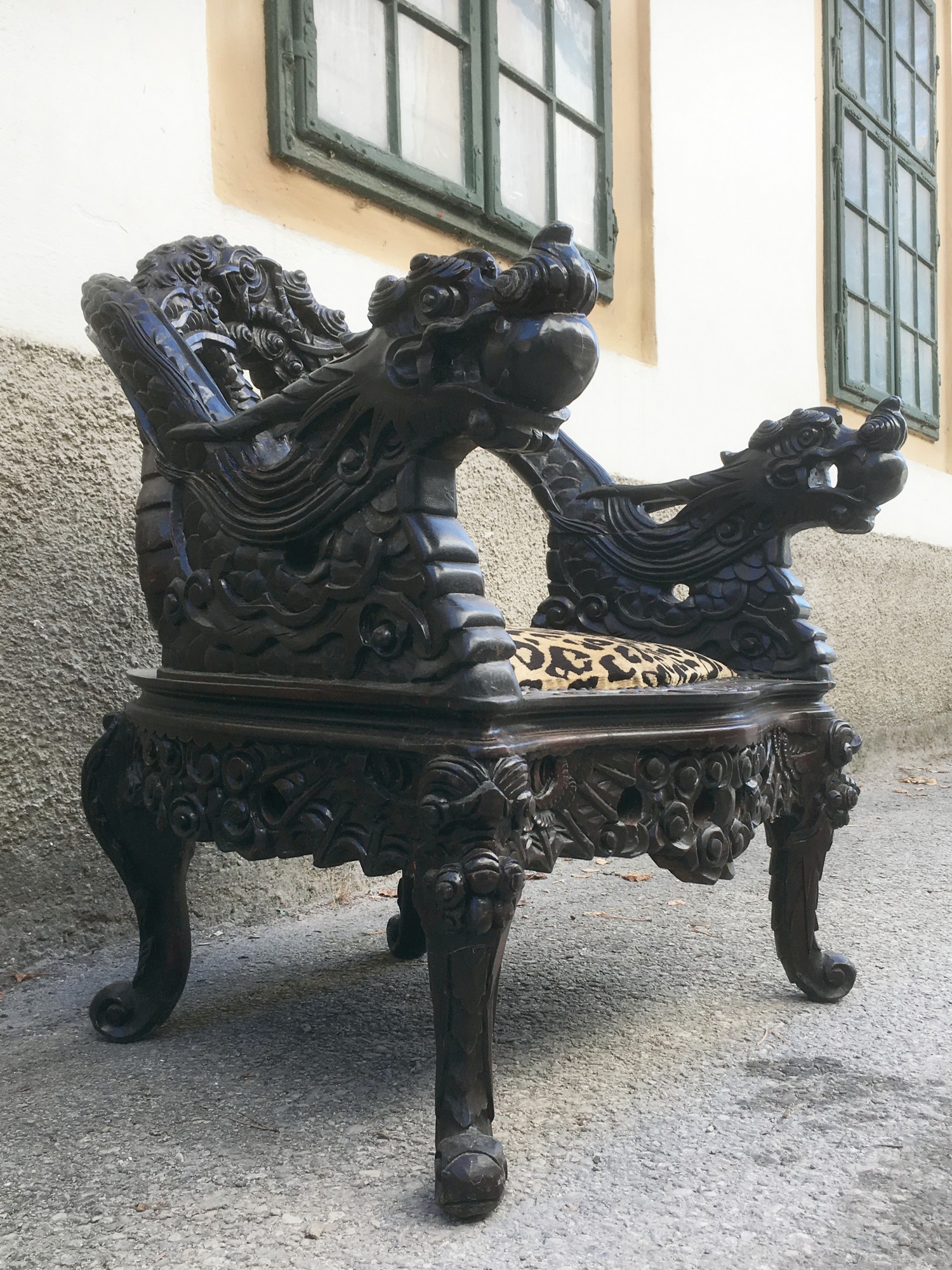 Armlehnsessel beschnitzt Asiatika