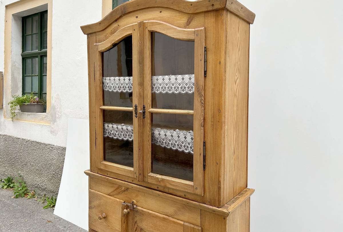 Bauernschrank antiker Küchenschrank Altholz Geschirrschrank rustikale Antiquität Bauernmöbel kaufen