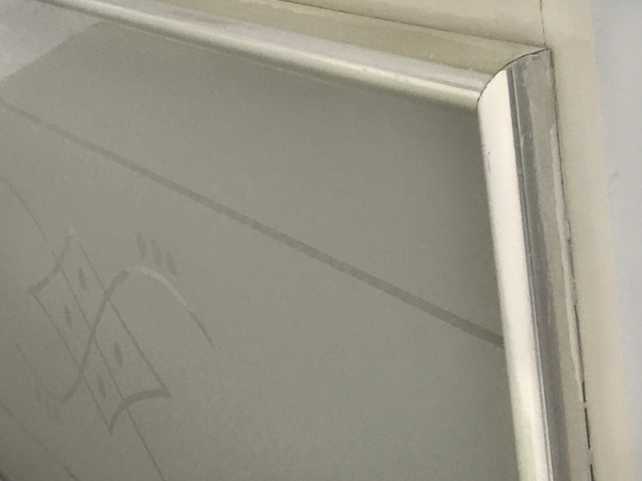 Küchenschrank Chromleiste Vintage
