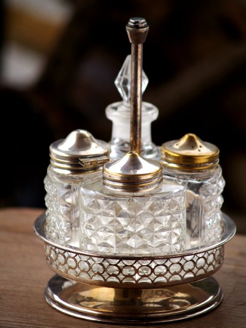 Menage Art Deco