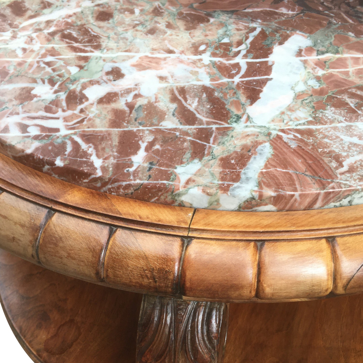 Salontisch Couchtisch Art Deco Marmorplatte antik Tisch rund Löwentatzen