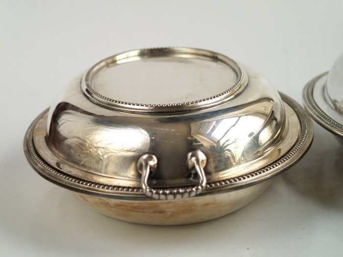 Servierplatte versilbert mit Deckel Vintage