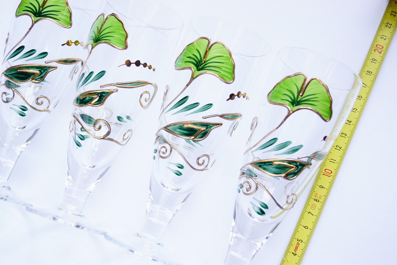 Pfiff Biergläser Nagel Kristallgläser Ginko Traumwelten bemalt grün gold