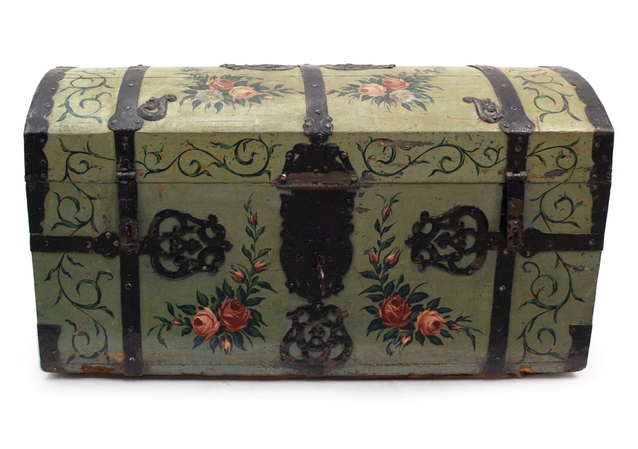 Truhe handbemalt