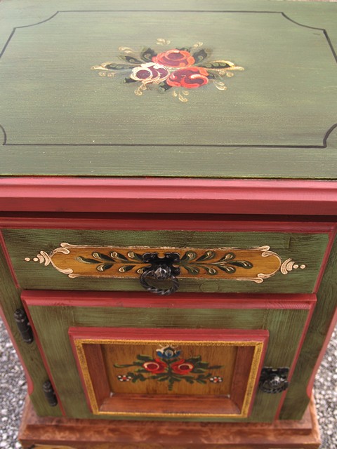 Voglauer Schrank grün