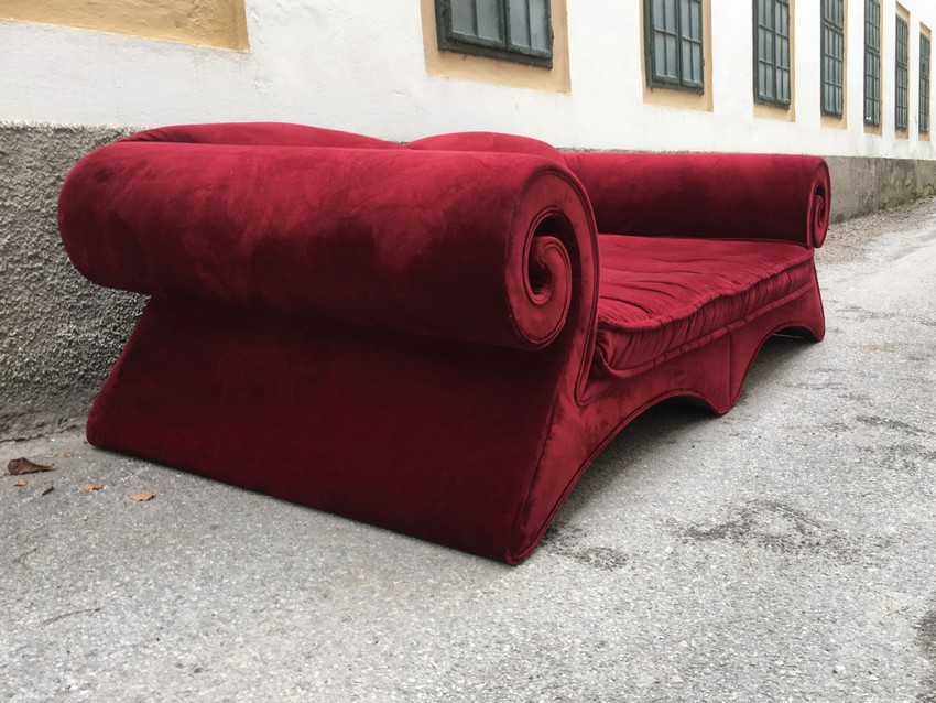 BRETZ Sofa Mamma Mammut blutrot Riesensofa