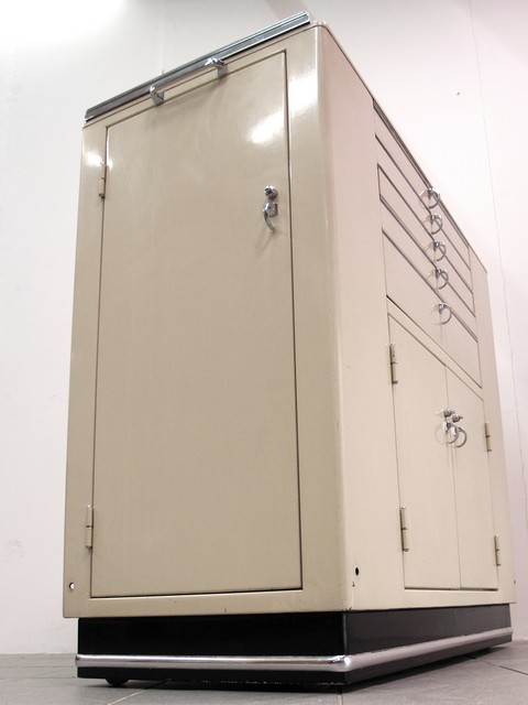 Metallkommode Midcentury Arztschrank