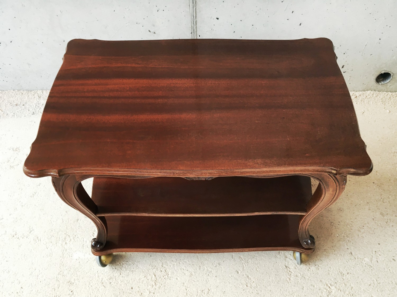 Fernsehtisch Barockstil Zeitungstisch