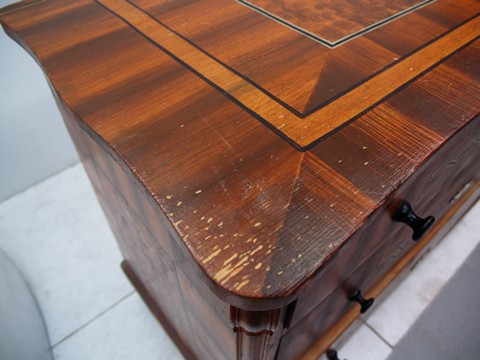 rustikale Kommode antik