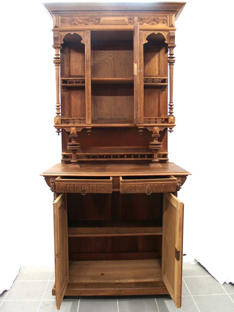 Antiker Küchenschrank