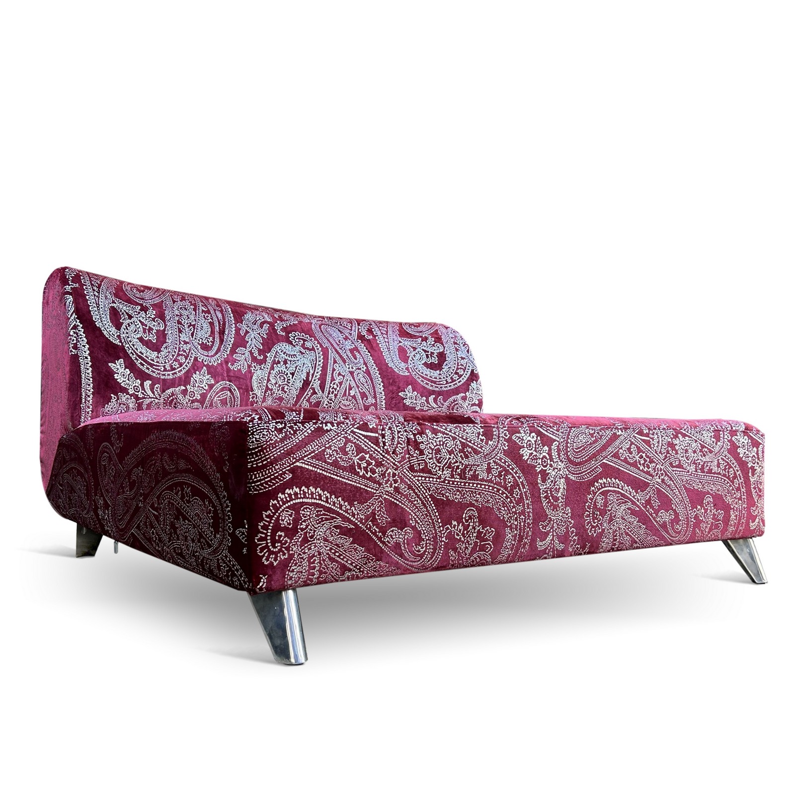 Bretz Sofa Designersofa Möbel Designklassiker silber rot rose Vintage Chill Loveseat
