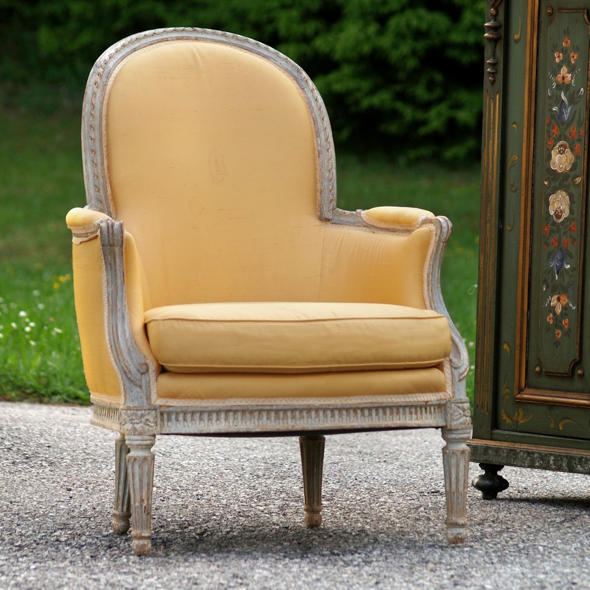 Stuhl antik Sessel vintage Senf-Gelb Barock Armlehnstuhl
