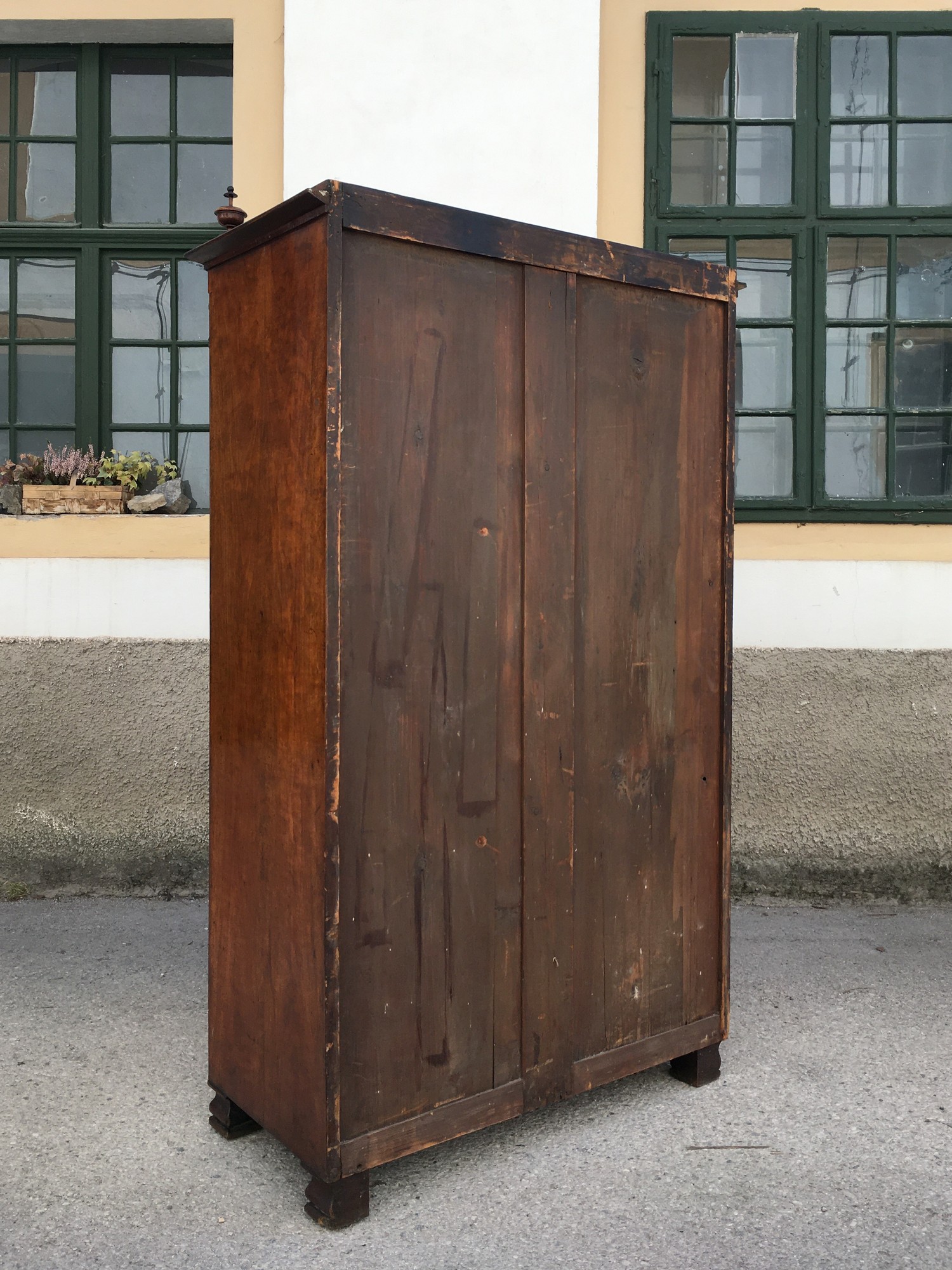 Schrank Kleiderschrank Biedermeier Nussholz Original Brezelschrank antik