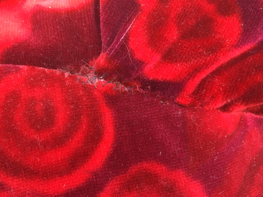 Bretz Rosy Stuhl Rosenstoff rot Sofastulh Sessel Rosen