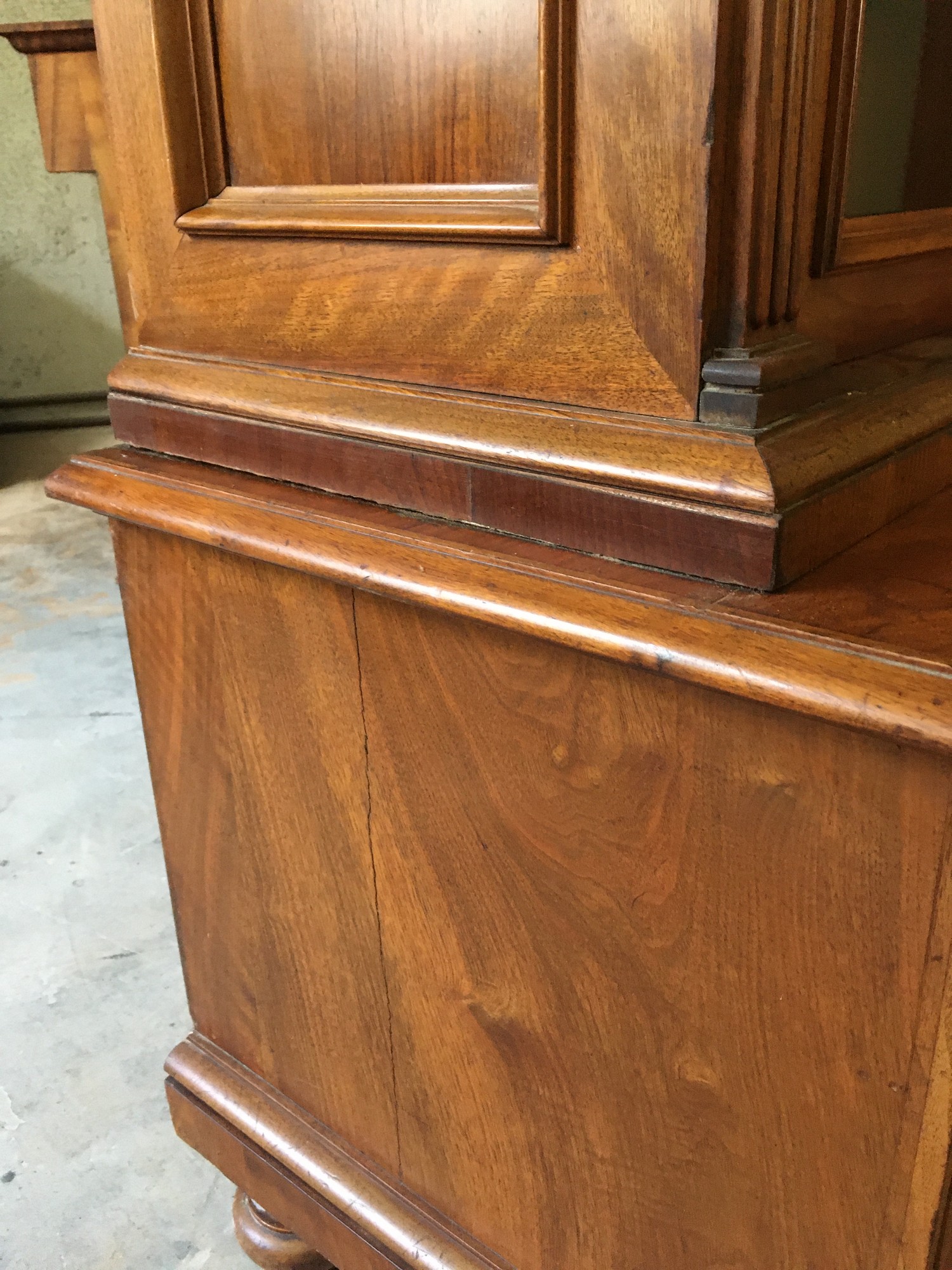 antike Möbel Schrank Vitrine