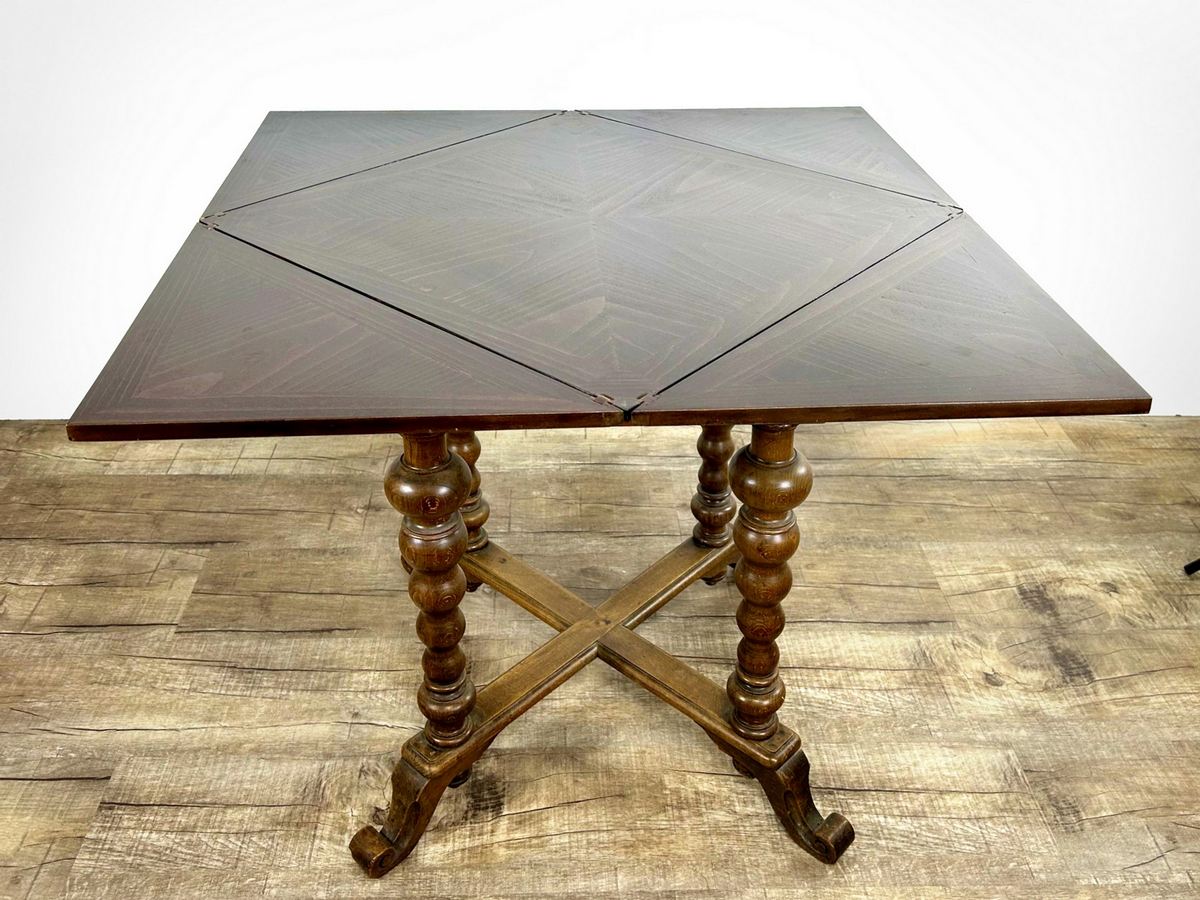 Tisch Platte aufklappbar