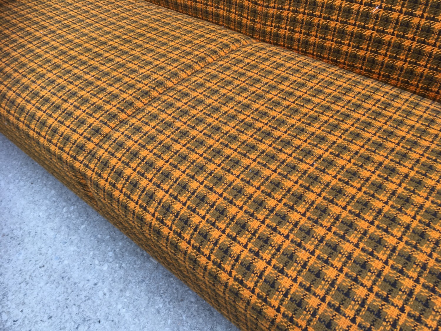 Sofa Retro Bett Schlafsofa Design Lounge Möbel gebraucht senfgelb Bettbank Stauraum