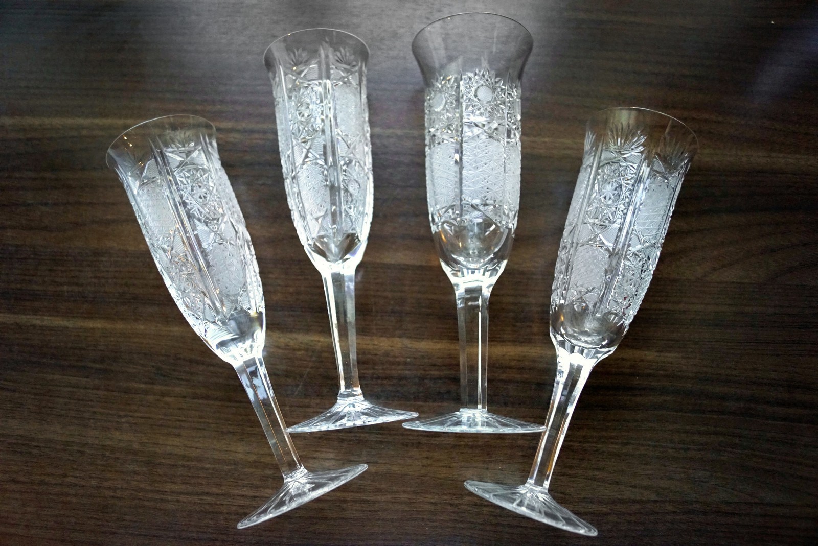 Bleikristall Sektgläser alte Vintage Sektflöten im Top-Zustand Bleikristall Sektgläser alte Vintage Sektflöten schwer