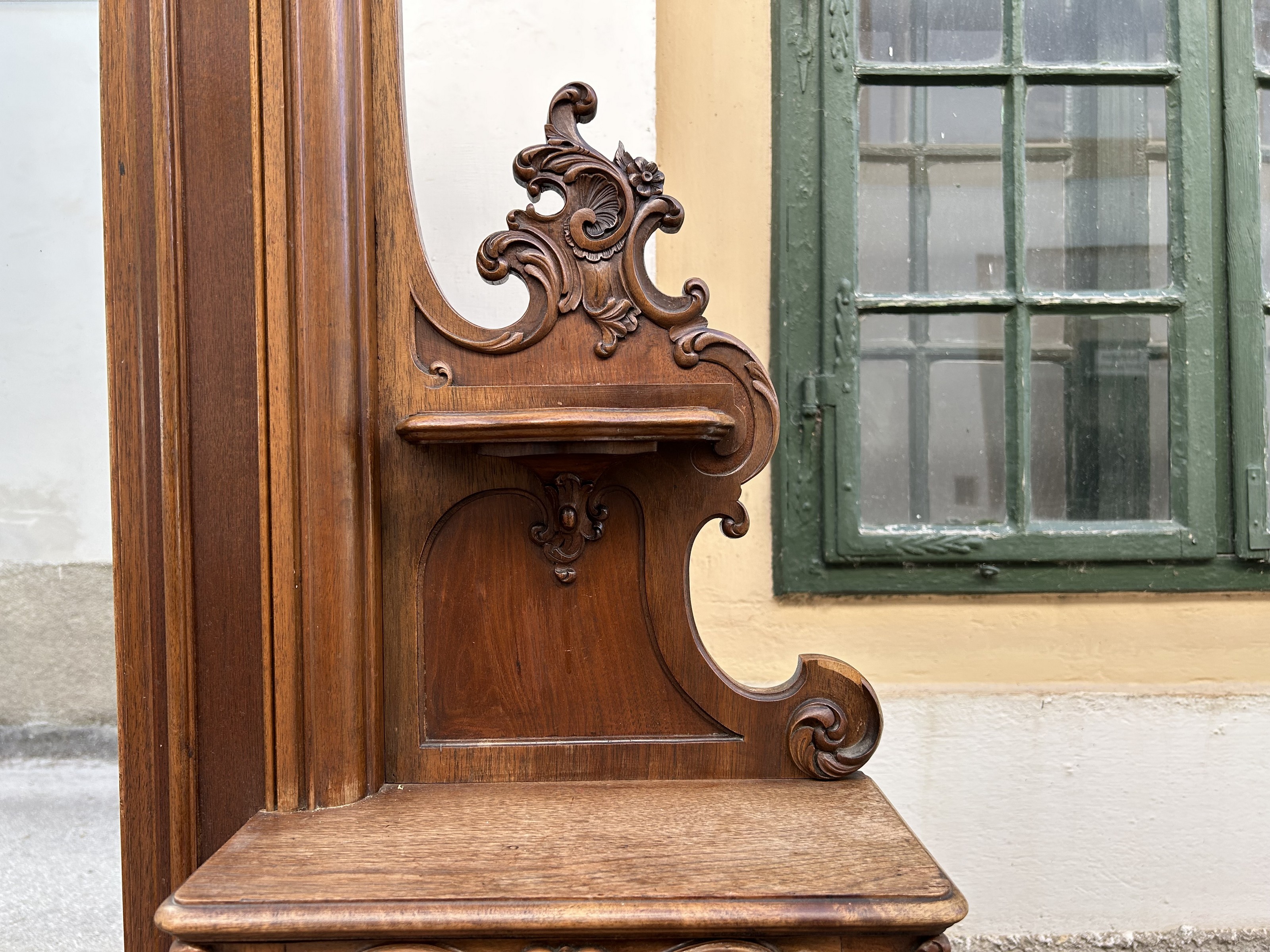 Garderobeschrank antik Wiener Pfeifenbarock 1870 Möbel mit großem Spiegel und Marmorplatte