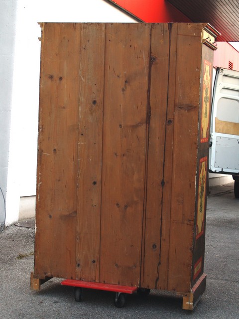 Bauernschrank alt 