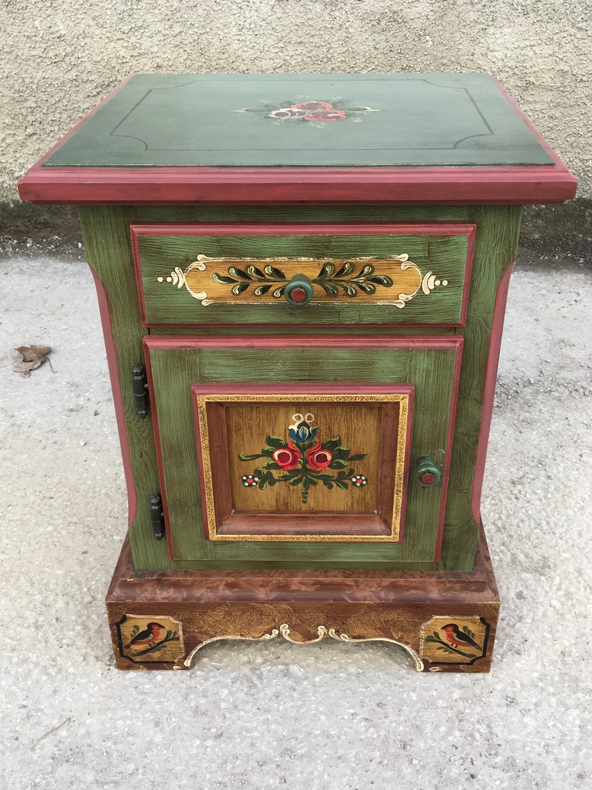 Voglauer Nachtschrank gruen