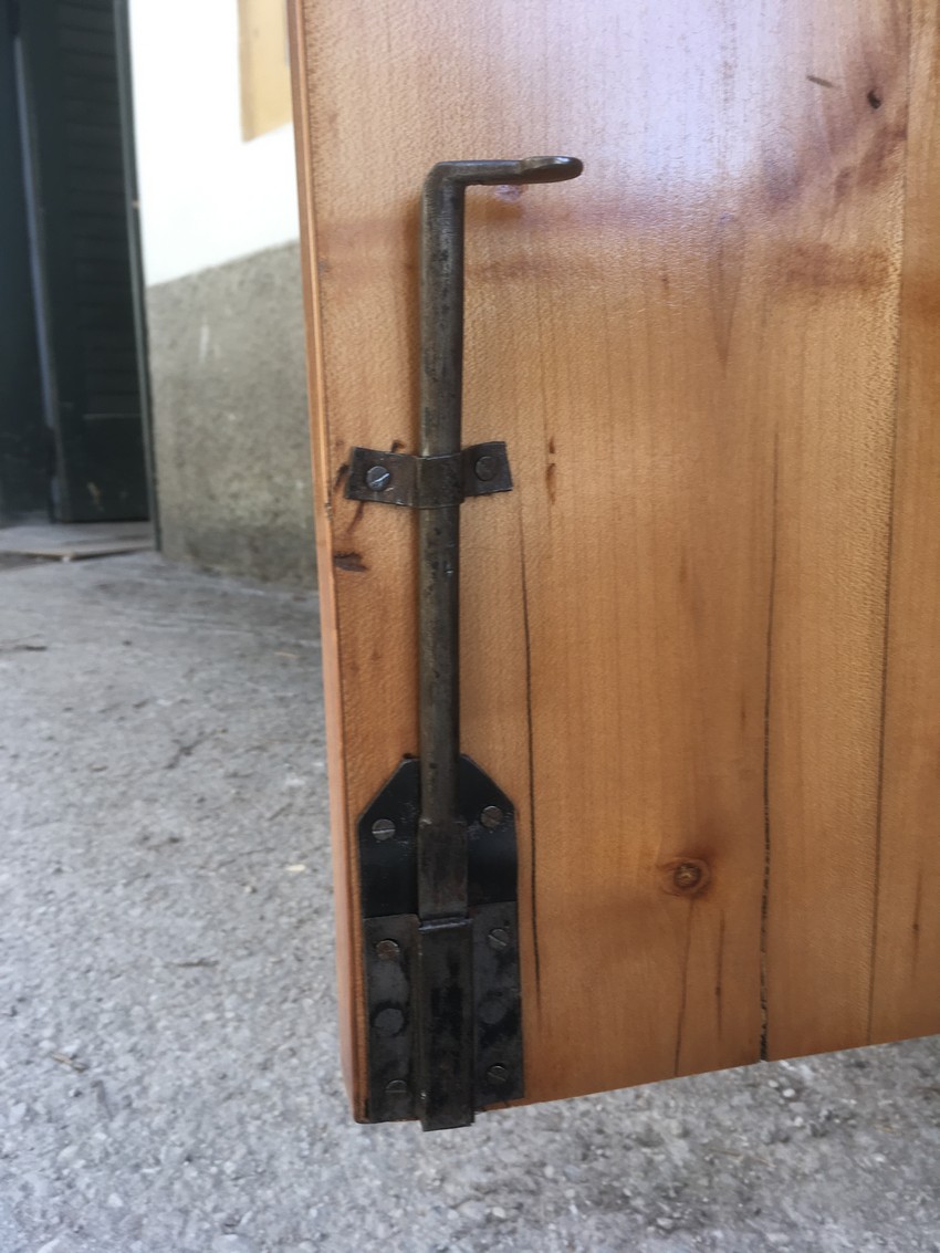 Biedermeier Schrank antik Türriegel