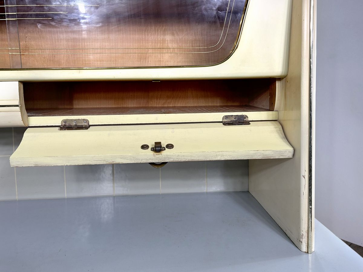 Vintage Vorratsschrank Klapptüren