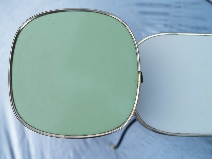 Blumentisch Pastell Midcentury