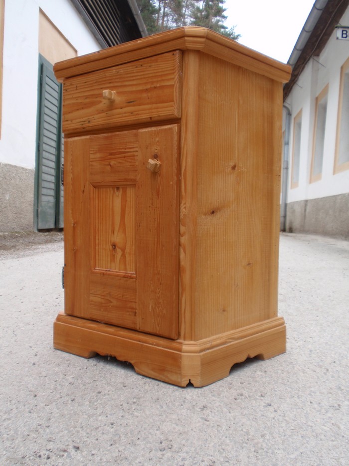 Weichholz Nachtschrank